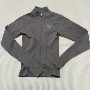 Vanquish fitness Gray Long Sleeve zip up Women's Top